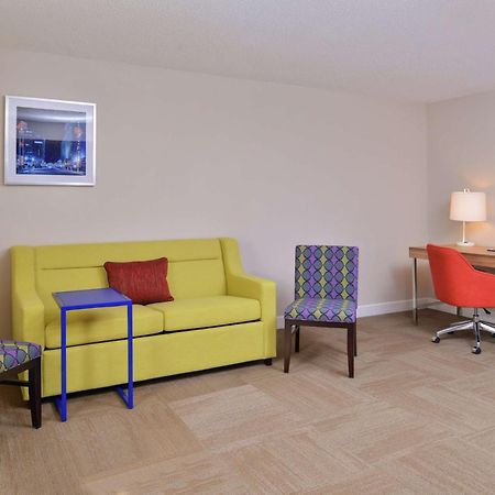Hampton Inn Greensboro East / Mcleansville מראה חיצוני תמונה