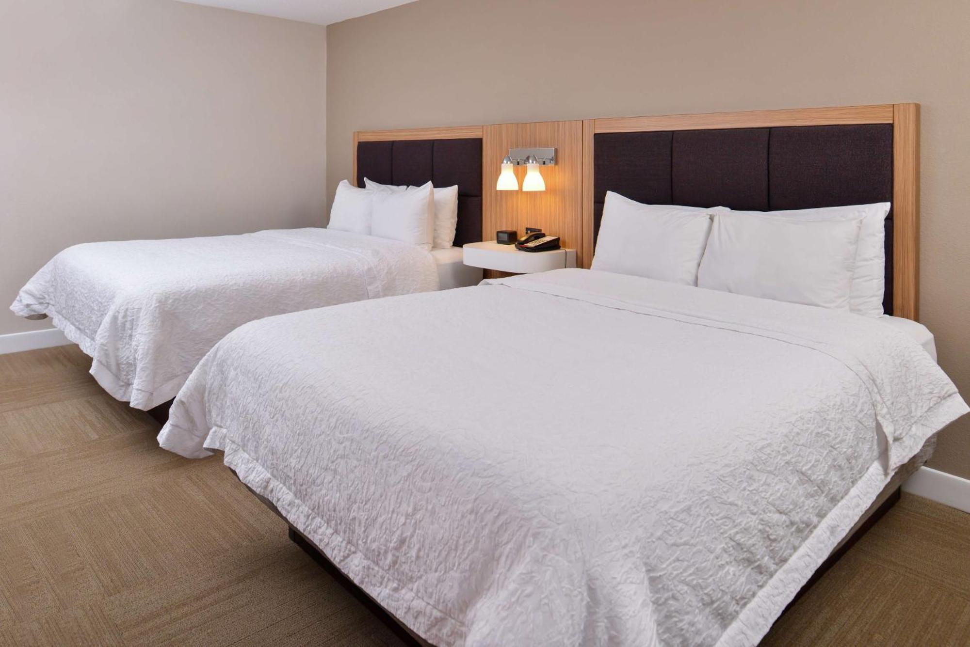 Hampton Inn Greensboro East / Mcleansville מראה חיצוני תמונה