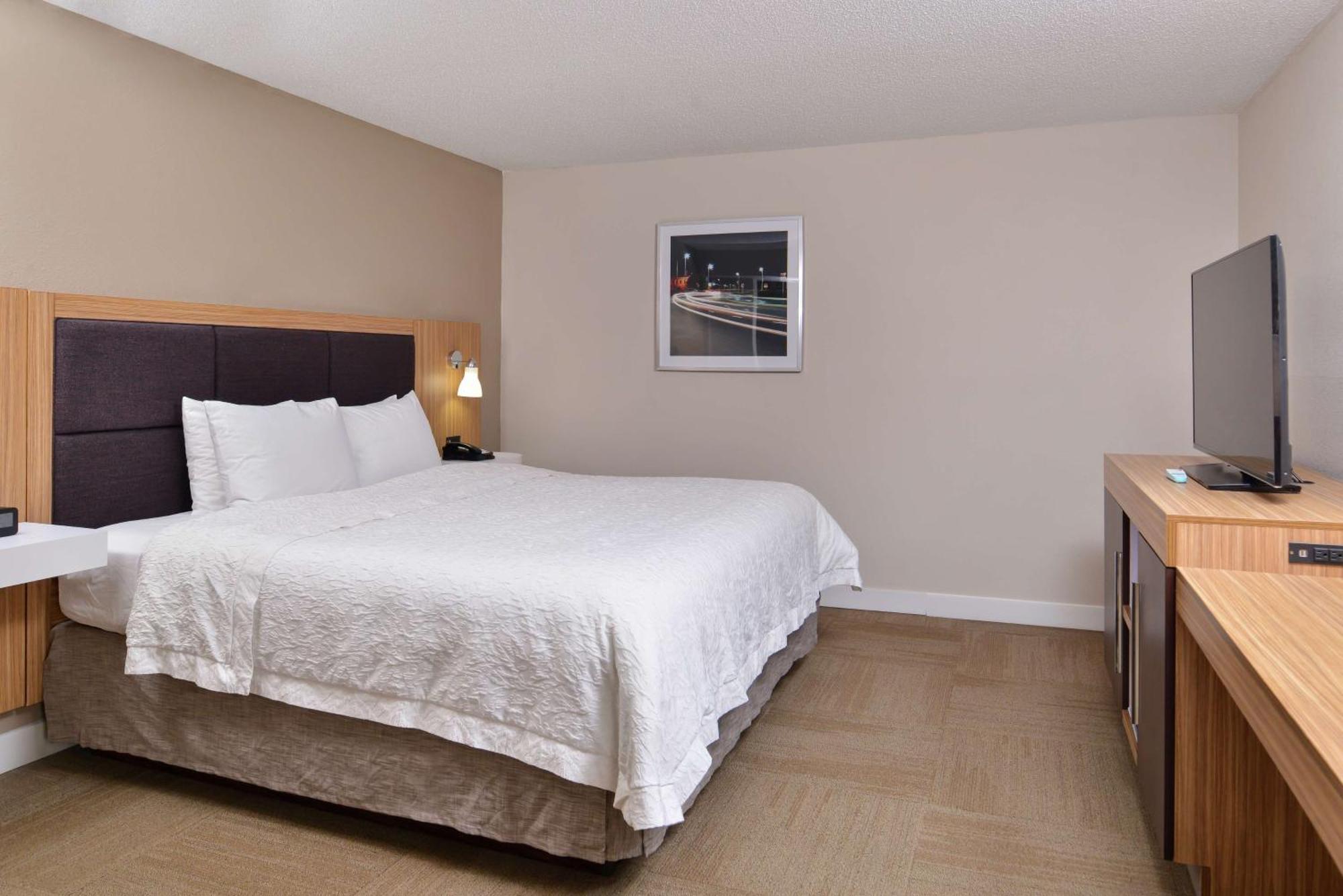 Hampton Inn Greensboro East / Mcleansville מראה חיצוני תמונה